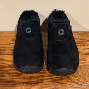 Merrell Women’s Air-Cushion Encore Ice Black Slip-On Fleece-Lined Loafers